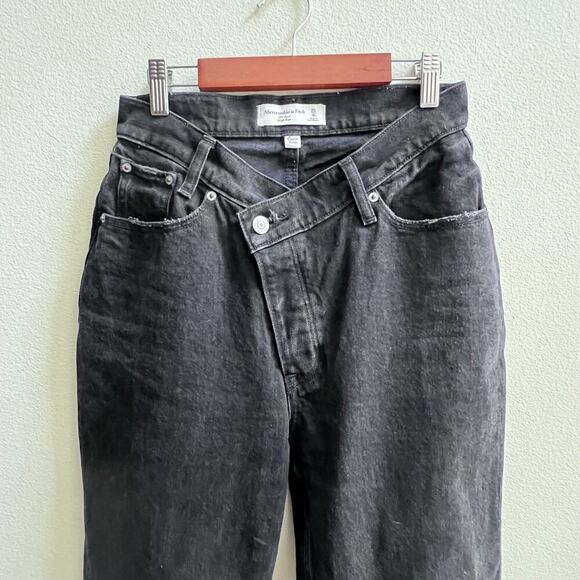 Abercrombie & Fitch The Dad High Rise Curve Love Women's Jean Size 25 Black - Picture 4 of 9